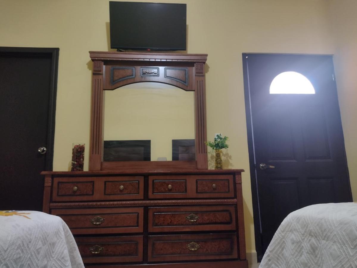 Hotel Prado'S Puerto San Carlos Dış mekan fotoğraf